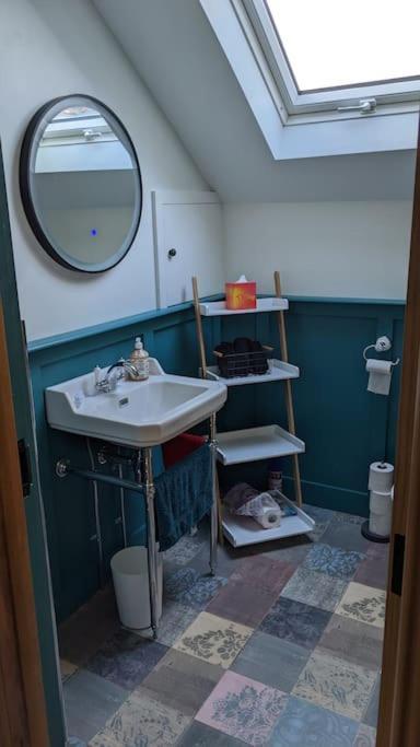 Cosy 2 Bedroom Coach House * Belfast