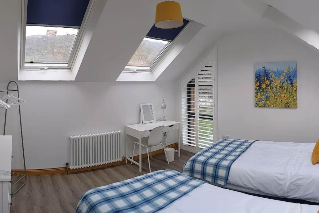 Cosy 2 Bedroom Coach House *